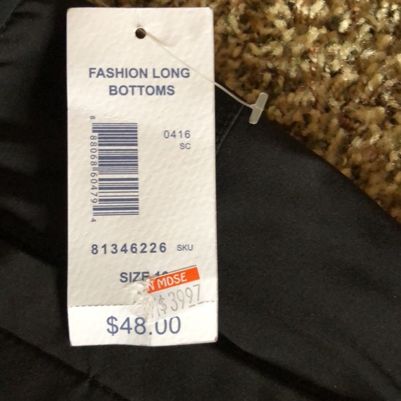 Indigo - Picture 3 of 3